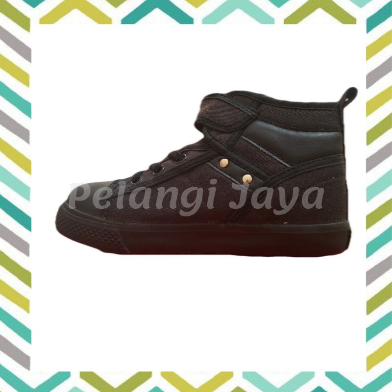 Sepatu World Star Louis hi 09