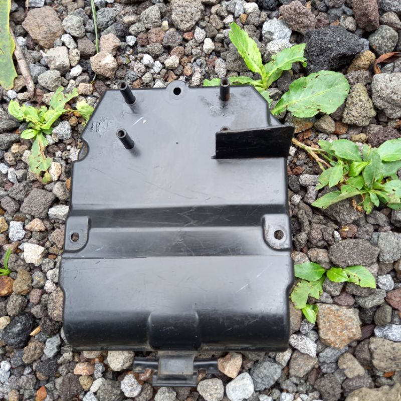 tutup aki tutup box slebor honda megapro monoshock original