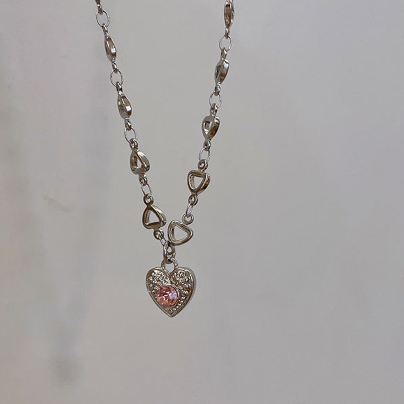 Kalung Rantai Klavikula Desain Hati Aksen Berlian Untuk Wanita