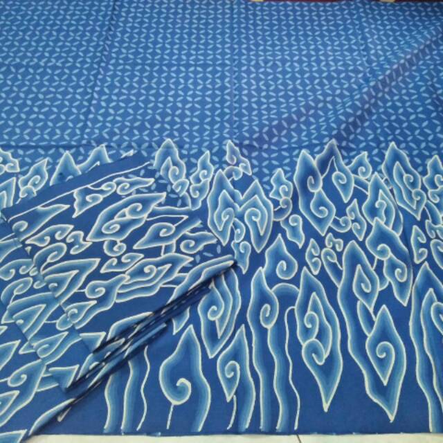 Batik tulis mega mendung