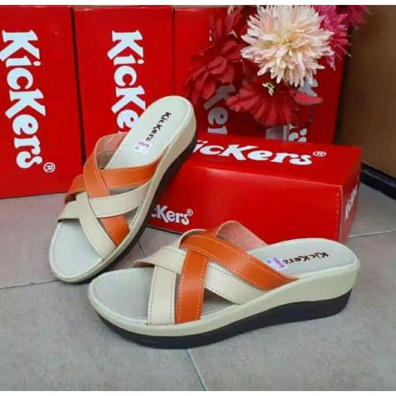 Sandal wedges Kickers