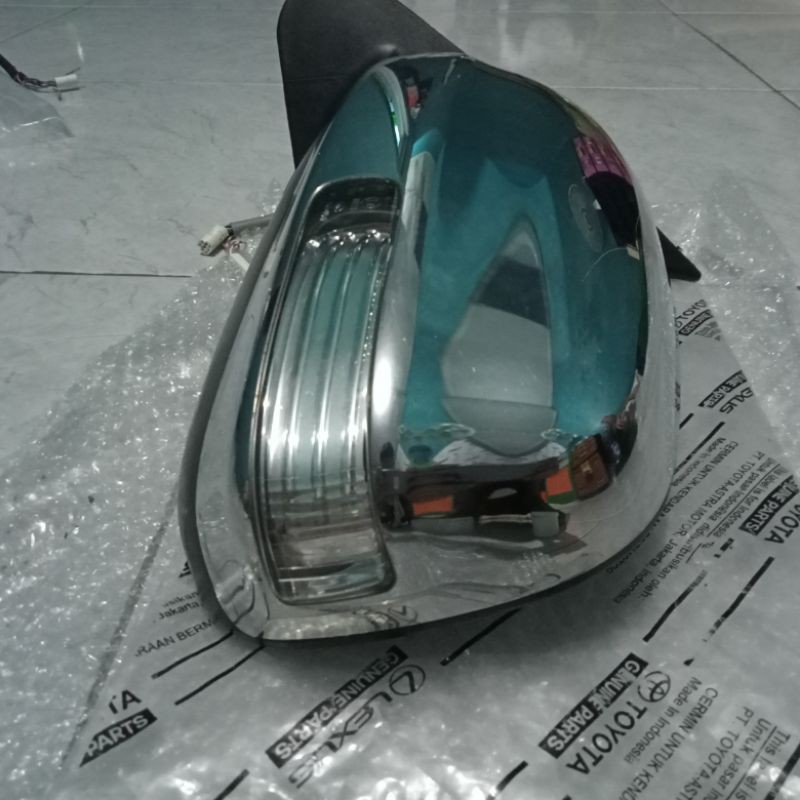 spion rush/Terios 2010-2012 1pcs(kanan/kiri rady)