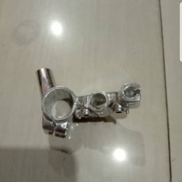 Kleman/ rumah handle rem kiri mio m3