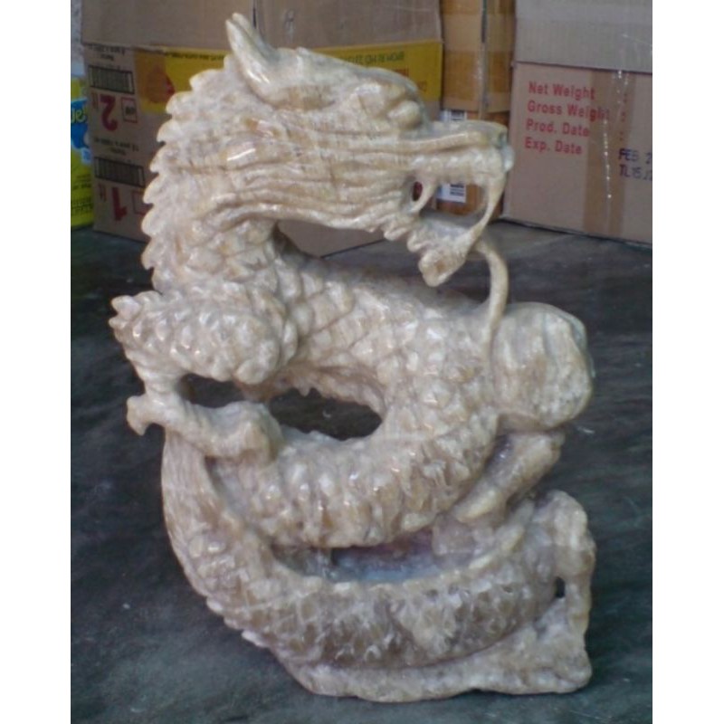 Patung Naga Onyx