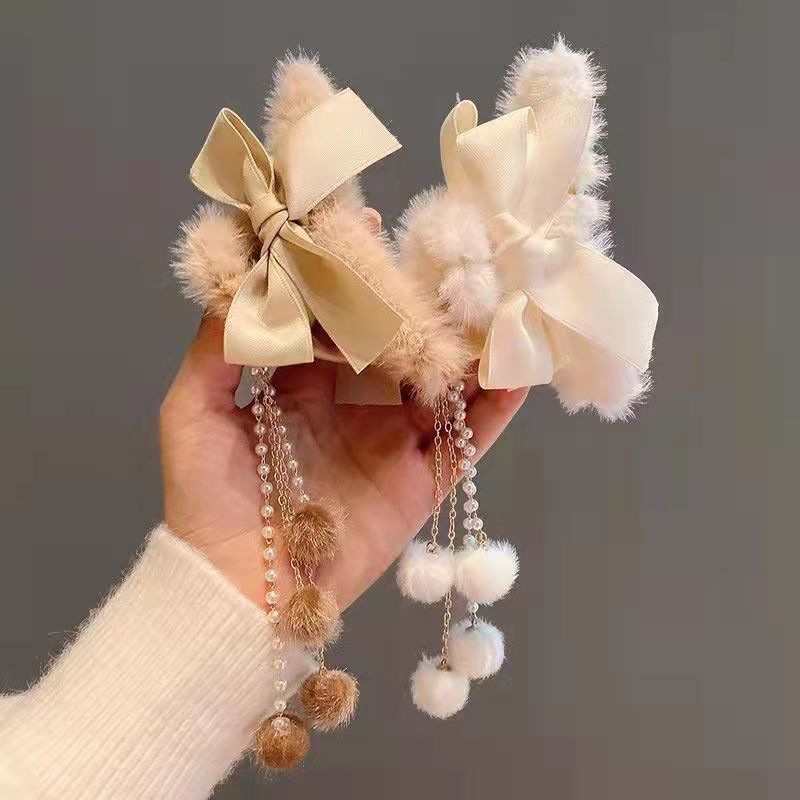 COD❤️Klip Rumbai Mewah Hiu Hiasan Kepala Jepit Rambut Besar Pita Bulu Lembut Korean Fashion Wanita Jepit Gantungan Lucu-A.one