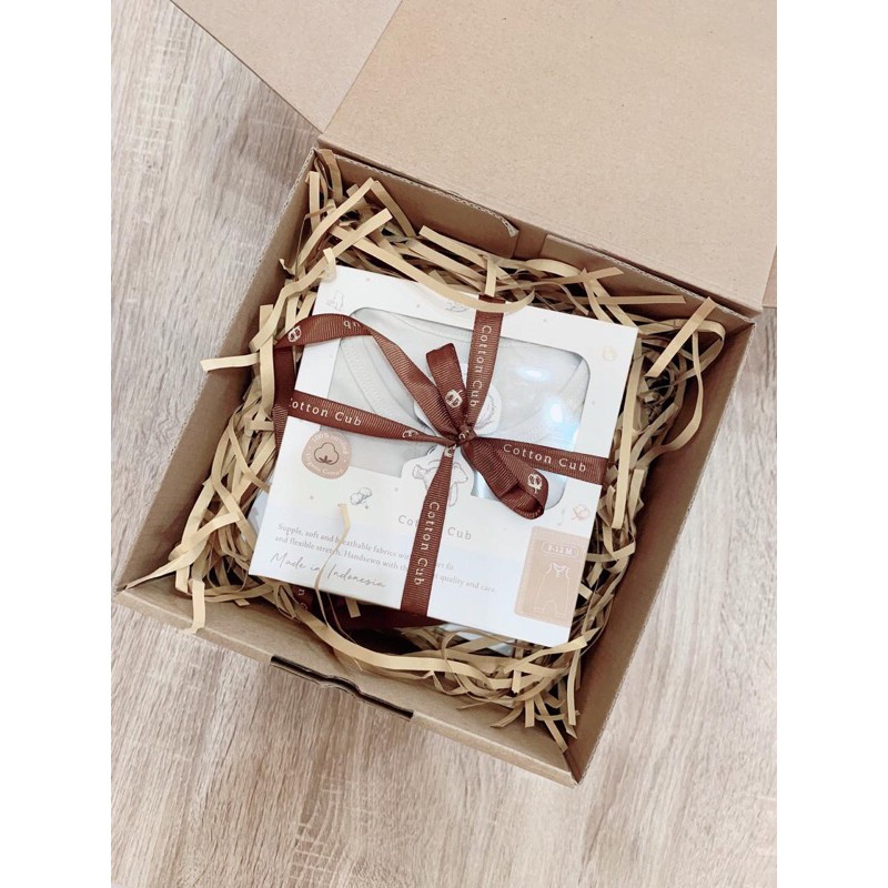 

COTTON CUB - Gift Package - Extra Ribbon+Card+Shredded Paper+Bubble Wrap