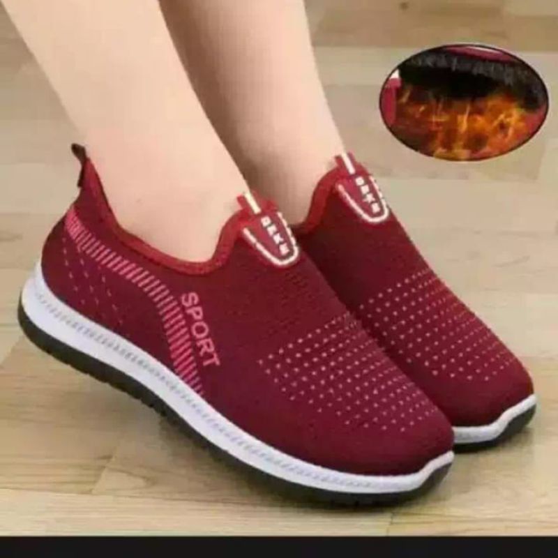 sepatu perempuan slip on onke sport