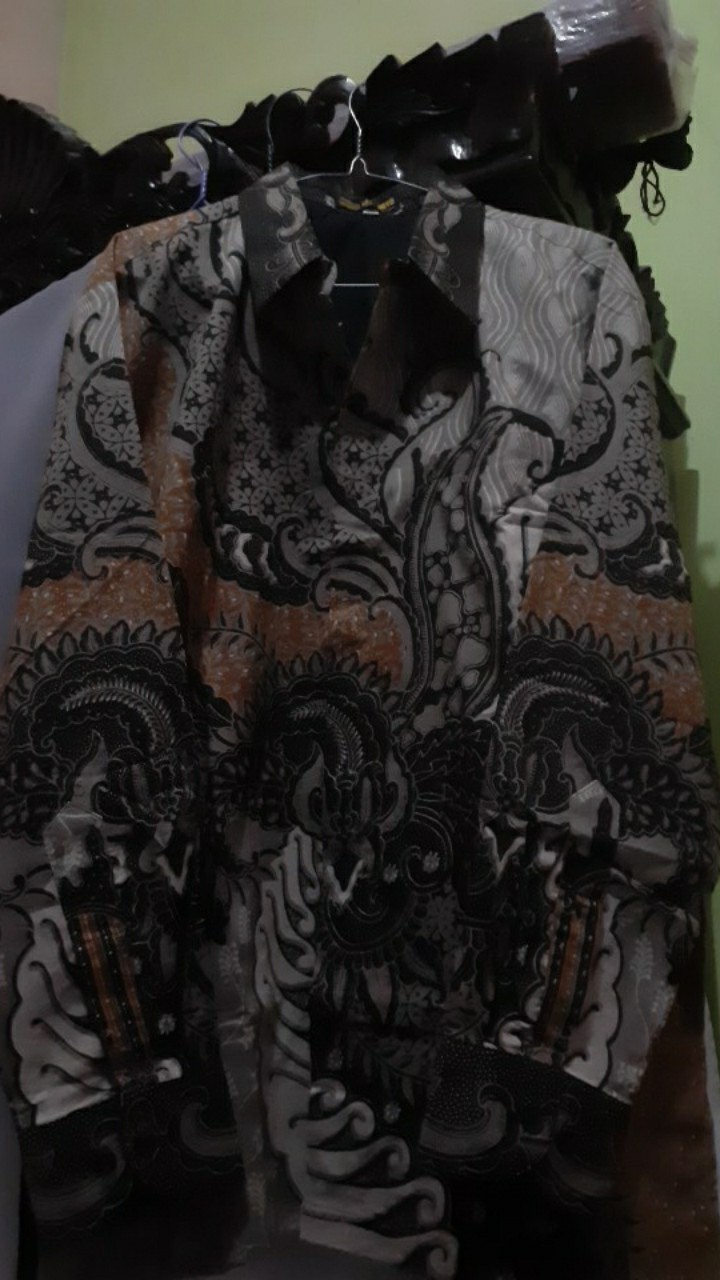 Giyandra Coklat Kemeja Batik Solo Full Furing Katun Halus Sragenan