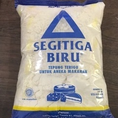 

Tepung Terigu Segitiga Biru 1KG