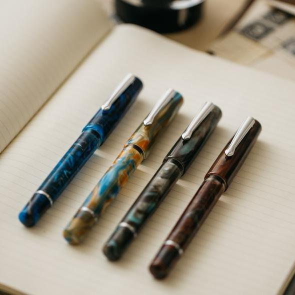 

Narwhal Schuylkill Fountain Pen Piston Filler #6 Nib Steel Acrylic - Marlin Blue, M