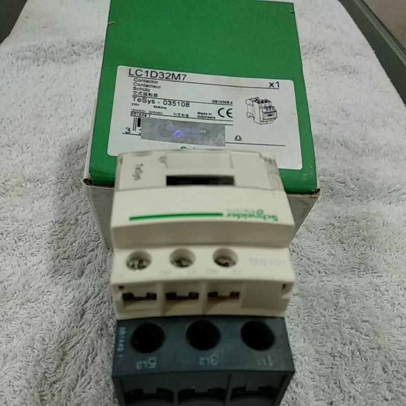 CONTACTOR SCHNEIDER LC1D32/AC1-50A