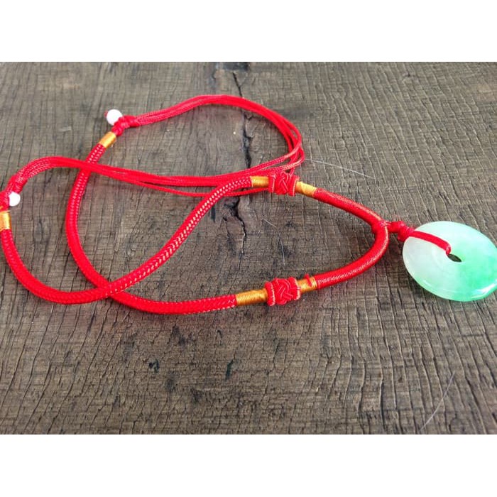 Kalung Tali Merah / Liontin Giok