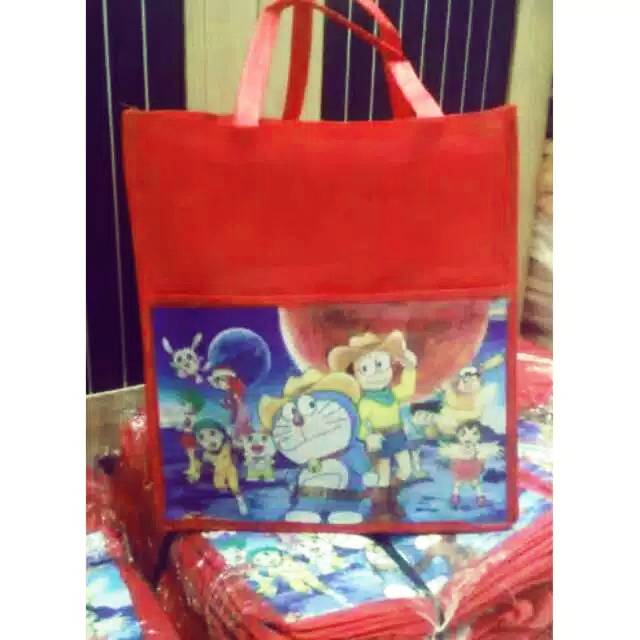 

Tas ulang tahun doraemon