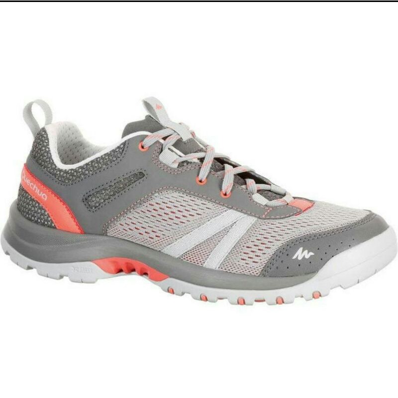 Quechua Sepatu Jalan Gunung Wanita NH500 coral grey