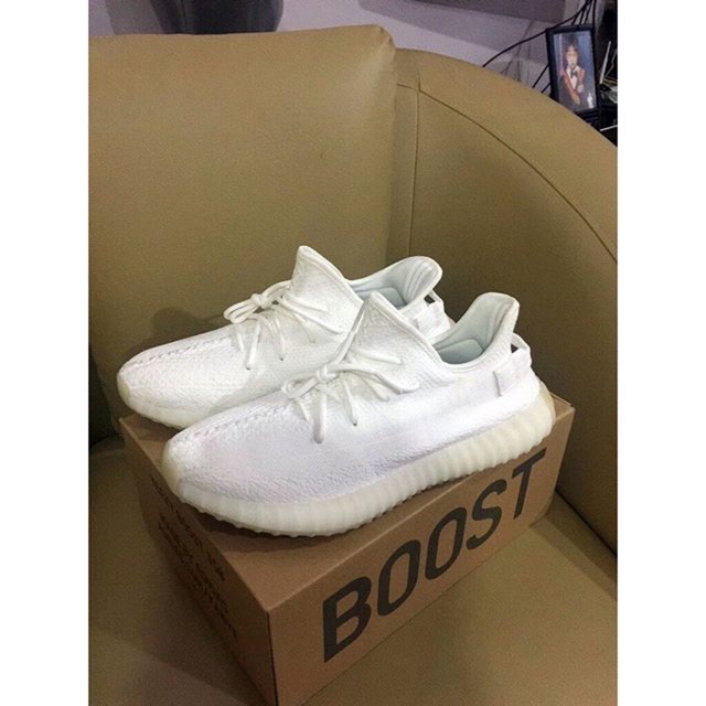 Yeezy 350 V2 White cream