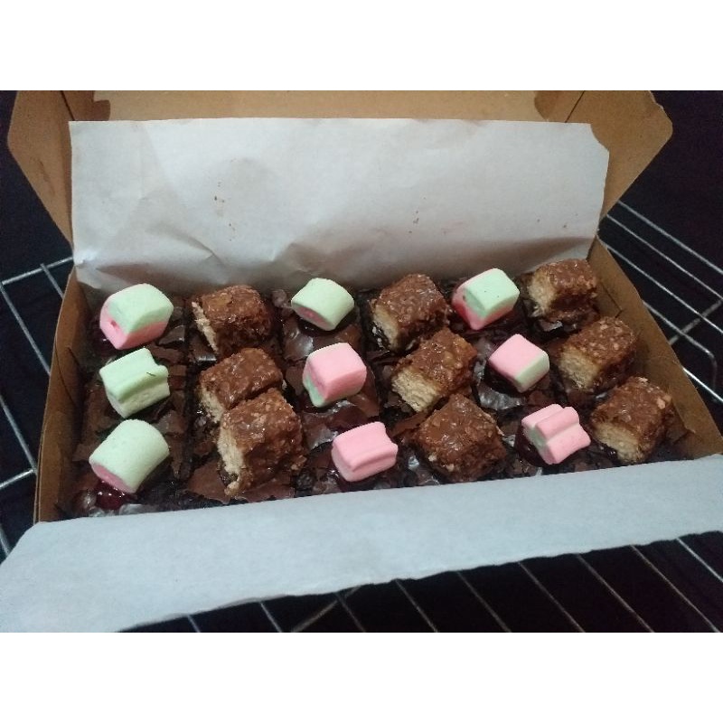 

BROWNIES FUDGY PREMIUM