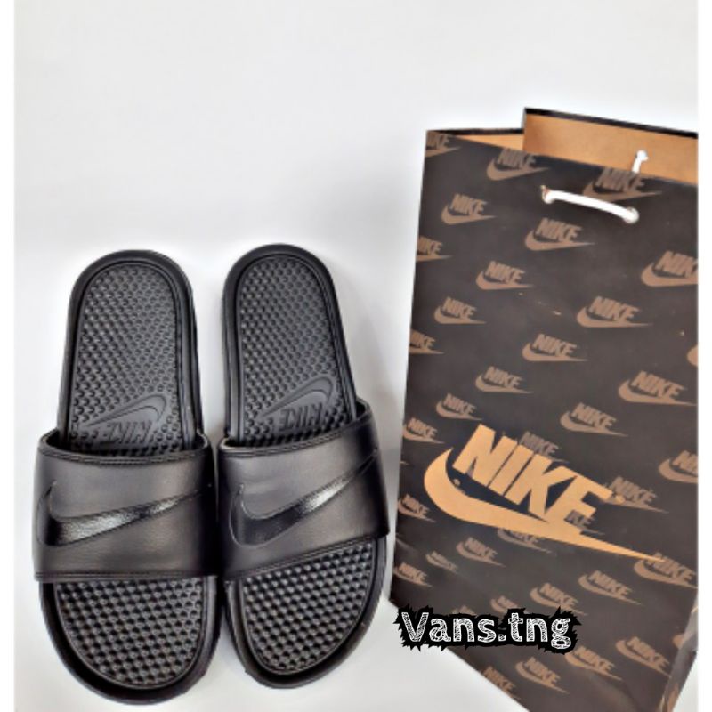 Sandal Slide Nike Benassi ceklis Black premium / Sendal Slop kekinian /Sandal Nike premium BNIB /Sandal Cowok Terlaris