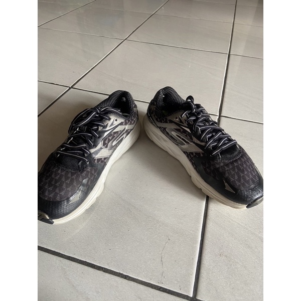 Sepatu Running Skechers GoRun Ride 5