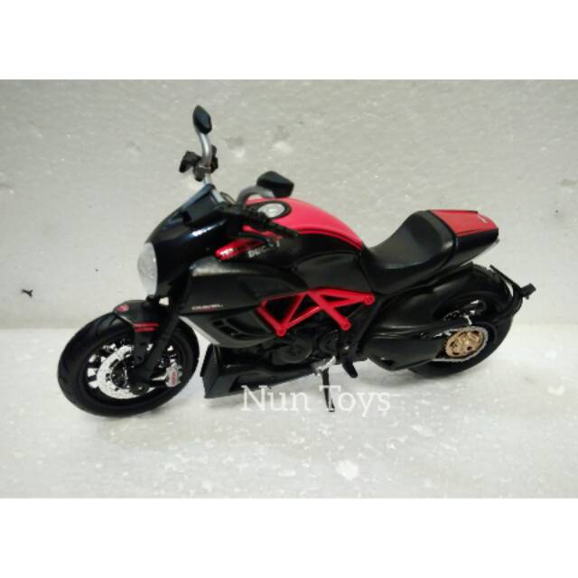 Miniatur Diecast Motor Ducati Diavel Maisto