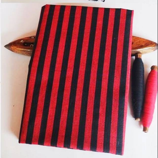 Kain Tenun ~ Tenun Lurik Mix Handmade Jepara Warna Hitam Merah