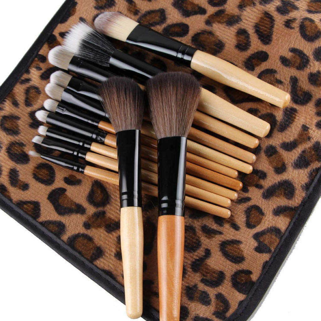 Brush Make Up Kosmetik 12 Set dengan Sarung Leopard