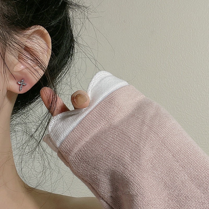 Anting Giwang Trendy Model Salib Warna Silver Dengan Kristal Untuk Wanita