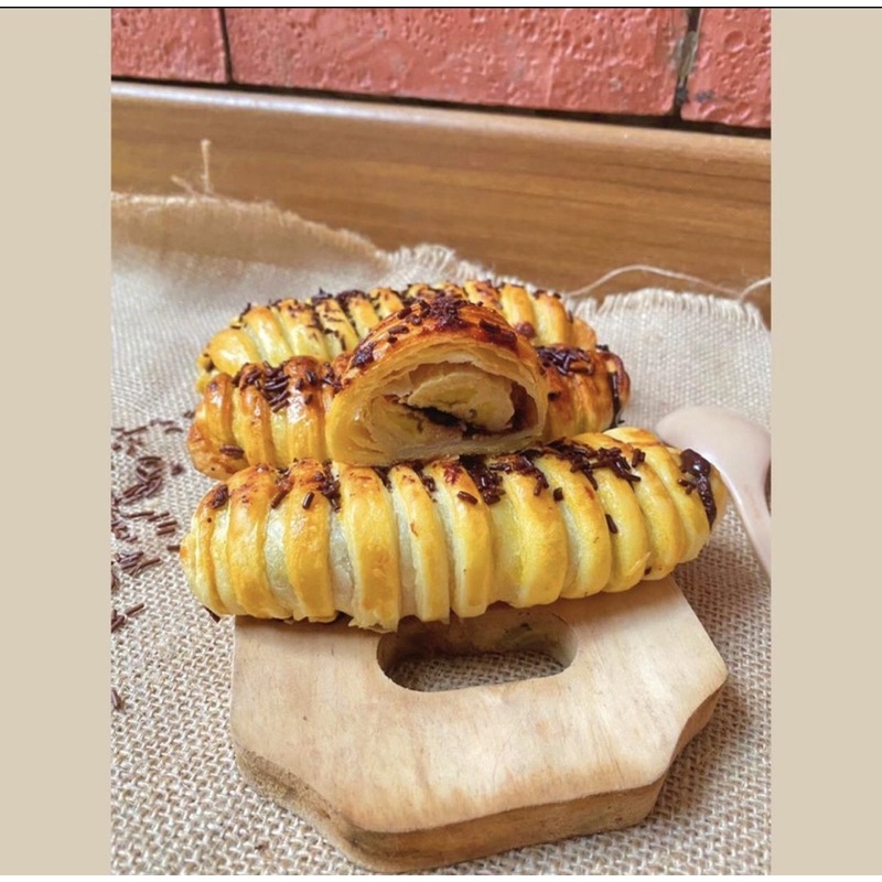 PISANG BOLEN LILIT HITS