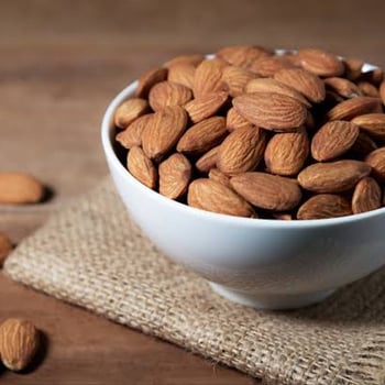 

Kacang Almond 250 gr Raw Almond Kupas Kacang Almond Kupas Premium USA California