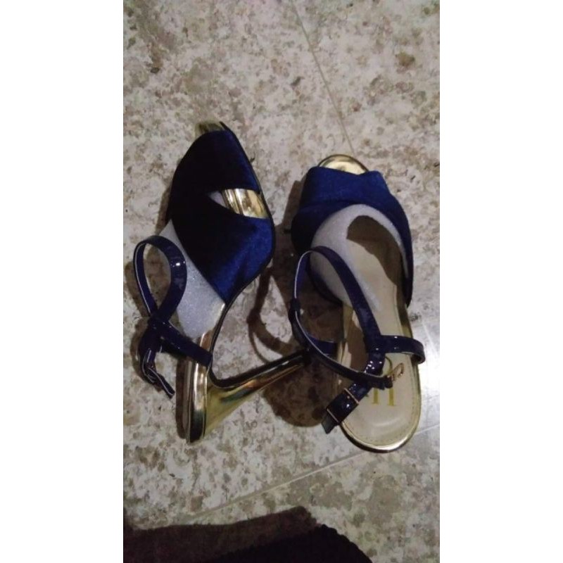 heels yongki komaladi