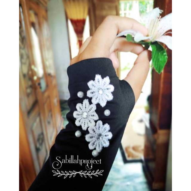 Handsock jempol flower