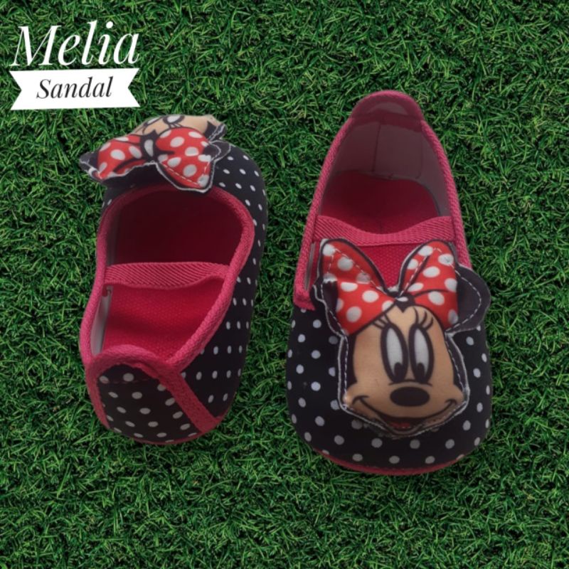 sepatu baby karakter mickey mouse