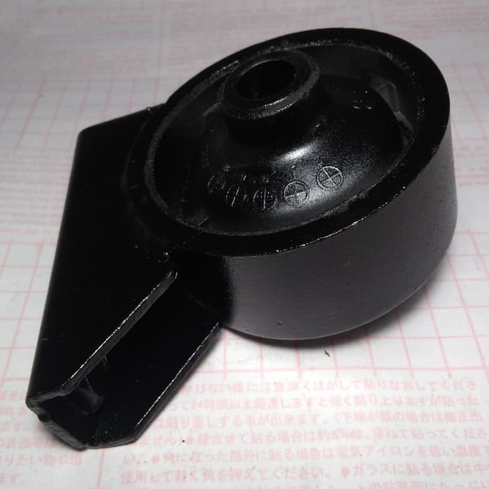Dudukan mesin / Engine mounting Toyota Corona ST171 TC. 12361-74070