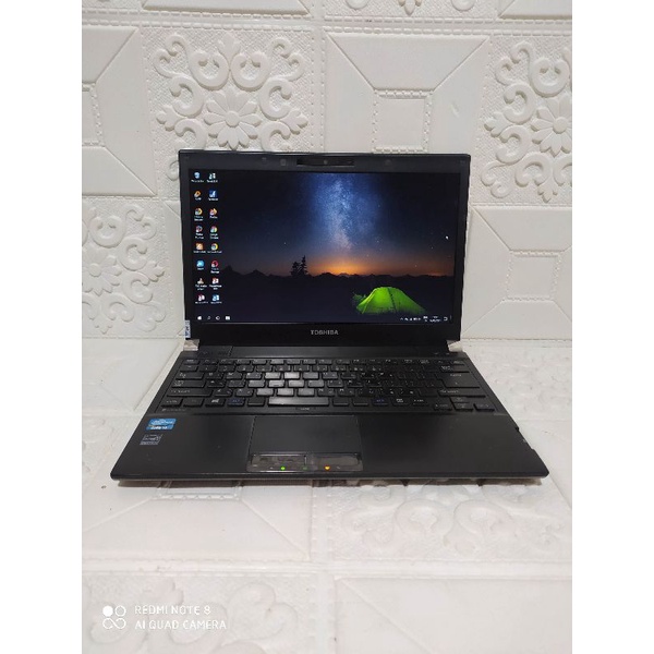 TOSHIBA Dynabook R732 Black i5-3340M RAM 2GB Second