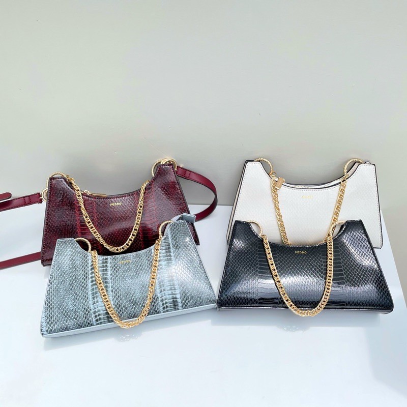 Snake Effect Shoulder Bag