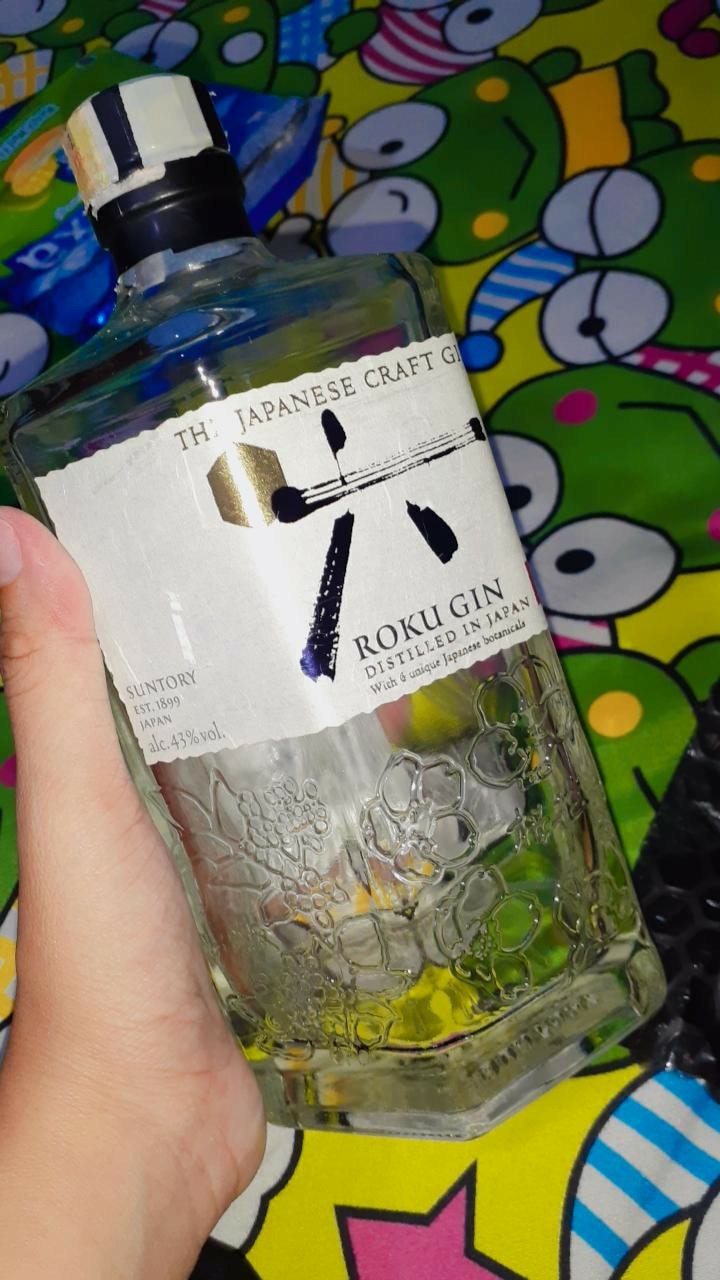 Botol Bekas Roku Gin