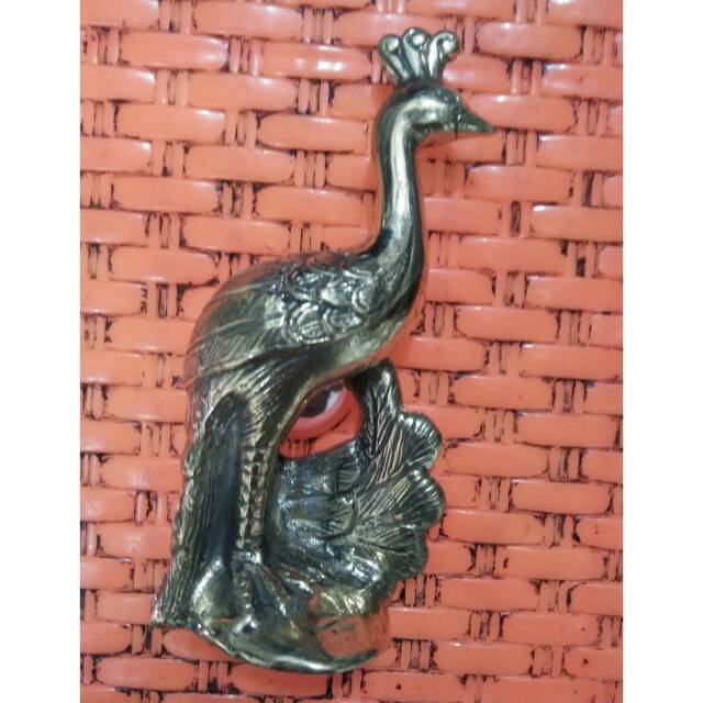 Patung burung merak 002