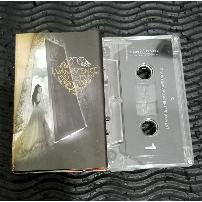 Kaset Pita Evanescence - the open door - gothic rock
