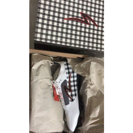 SEPATU BOLA SPECS BARRICADA S TEAM KLOK SIZE 42