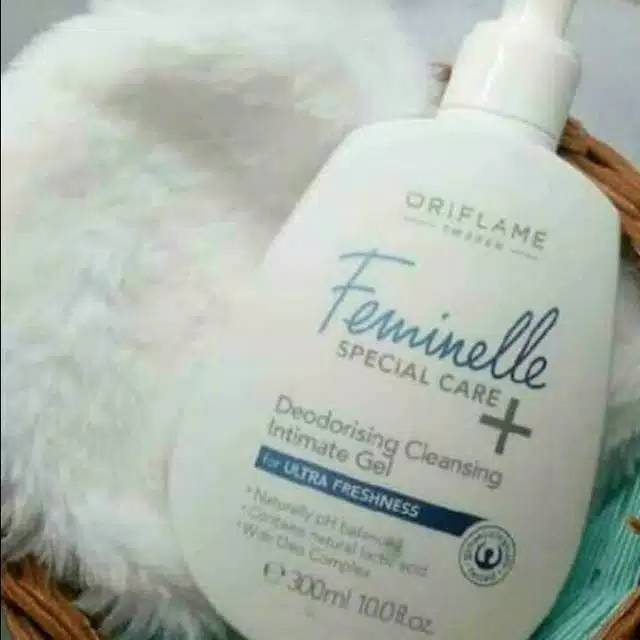 Feminelle  Cranberry/ Blackcurrant/Aloevera/Teens Wild Pansy/Calendula Cleansing/Special Care