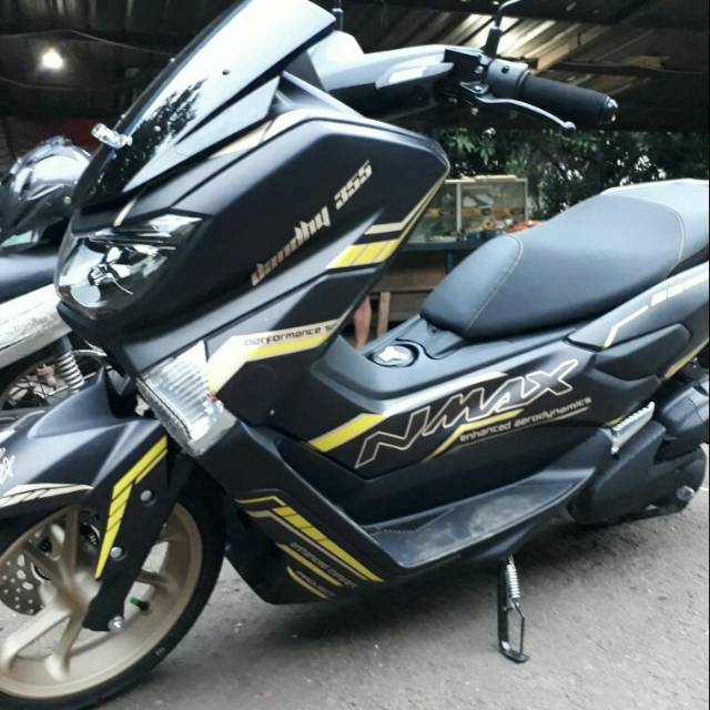 Modifikasi Striping Nmax Hitam