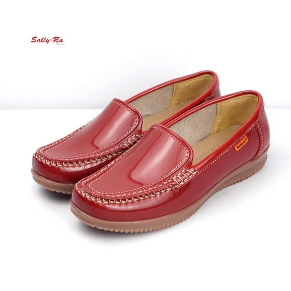 Sepatu Wanita Polos Bahan Glossy Sol Karet (Starla)