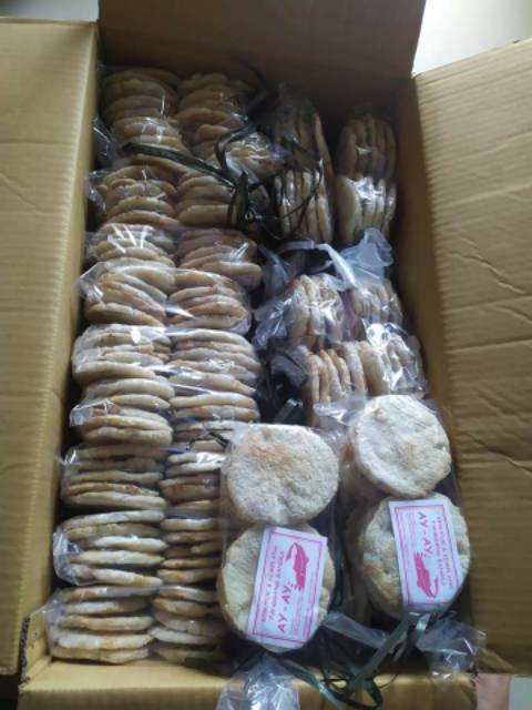 Kerupuk kemplang khas lampung / oleh oleh lampung /cemilan enak / kerupuk ikan panggang