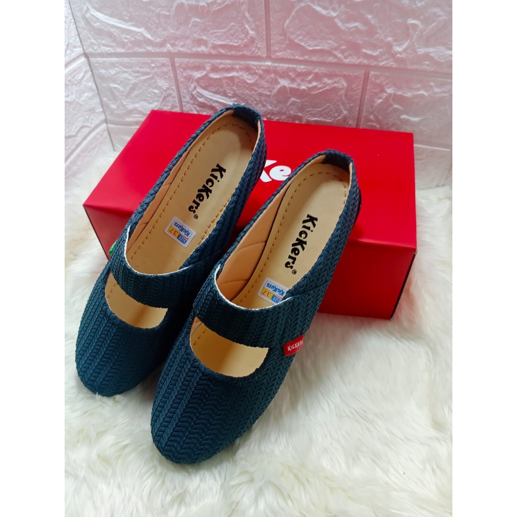 Sepatu Selop Wanita Rajut Warna Abu