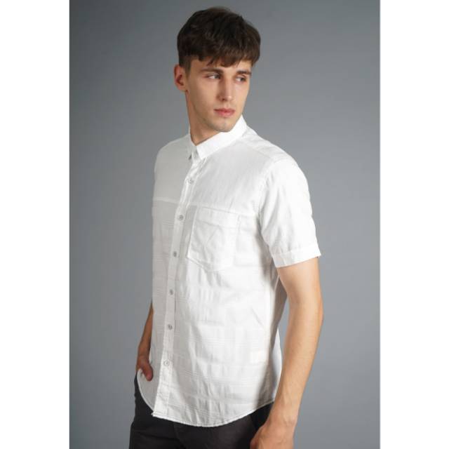 Kemeja Lois Jeans Pendek 035