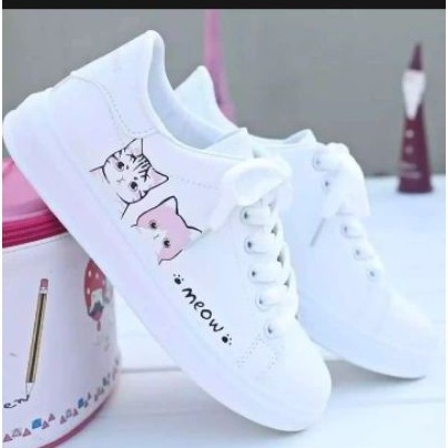 sepatu kets sneakers kucing meow