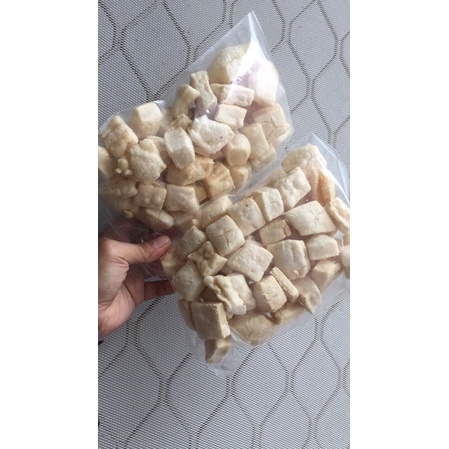 

Kerupuk Rambak Tapioka/Beli 1 dapet 2 pcs/Gurih dan Renyah