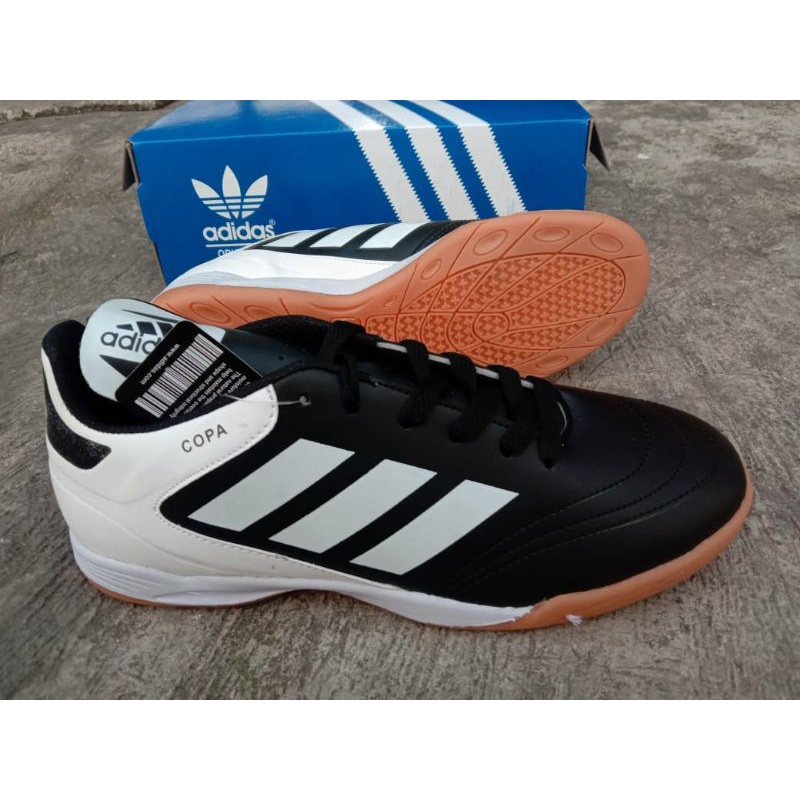 sepatu adidas sepatu olah raga