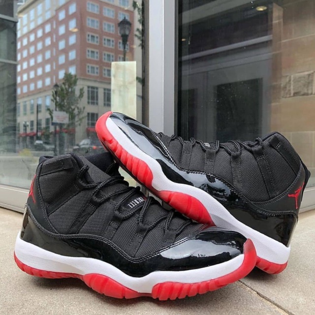bred toe jordan 11
