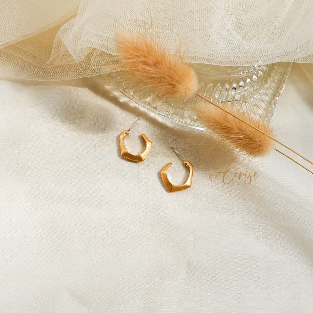 Ellyzia Earrings | anting tusuk bulat emas gold korea cantik aksesoris wanita trendy stylish