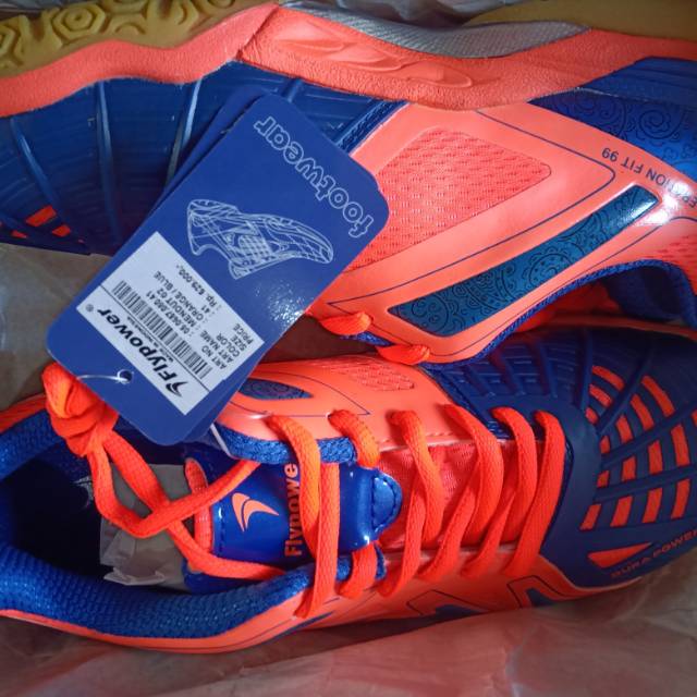 SEPATU BADMINTON FLYPOWER ORI MENDUT 02